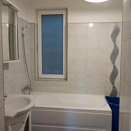 Lägenhet Apartament 3 Zona Garii