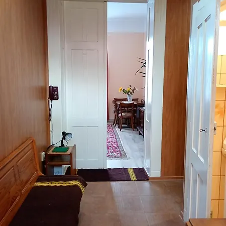 Apartament 3 Zona Garii Lägenhet *